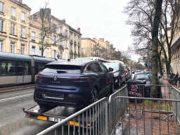 Renault Mégane Bleue livrée Maxime