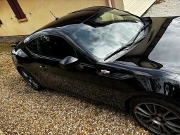 Toyota Noire profil droite Jason