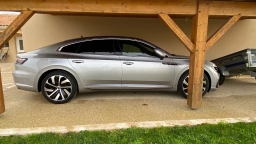 Volkswagen Arteon Grise côté droit Tomy
